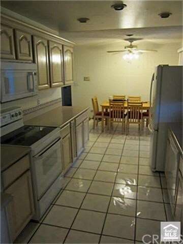 kitchen & dining combo