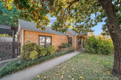 2704 E 16th St, Tulsa, OK 74104 - photo 6