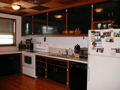 186 N Main St, Potosi, WI 53820 - photo 3