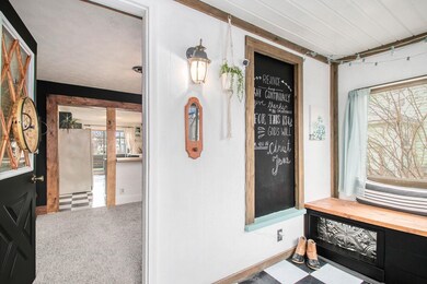 406 W Lincoln St, Nappanee, IN 46550 - photo 2