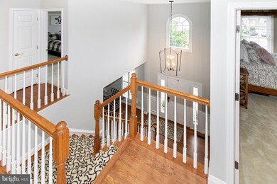 5611 Willow Crossing Ct, Clifton, VA 20124 - photo 4