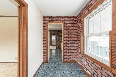 1377 Marble Dr, Columbus, OH 43227 - photo 5