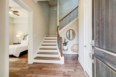 816 Yale St unit E, Houston, TX 77007 - photo 4