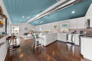 107 Channel Dr, Sunrise Beach, TX 78643 - photo 4