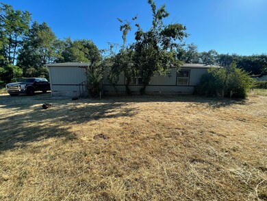 230 Almond St, Merlin, OR 97532 - photo 3