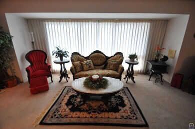 5025 SW Wanamaker Rd, Topeka, KS 66610 - photo 4