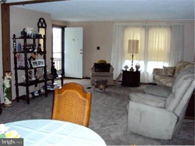 912 Blackberry Dr, Mullica Hill, NJ 08062 - photo 4