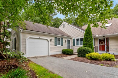 9 Friendship Ct, Mashpee, MA 02649 - photo 2