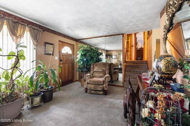 6104 Shadow Run Rd, Louisville, KY 40219 - photo 5