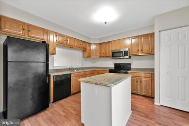 34 Roger Valley Ct, Parkville, MD 21234 - photo 7