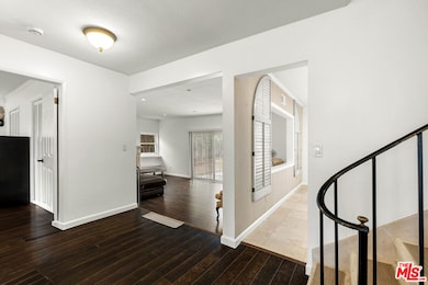 8309 Denise Ln, Canoga Park, CA 91304 - photo 3