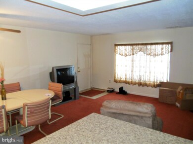 79 Ashlar Hill Ct, Parkville, MD 21234 - photo 2