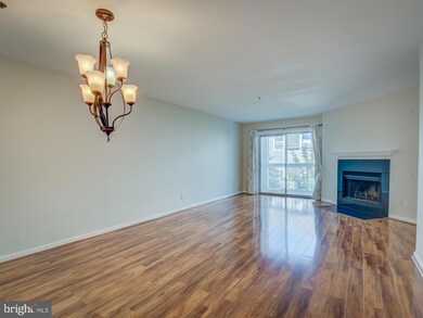 The Four Winds at Oakton unit 2-D5, Oakton, VA 22124 - photo 2