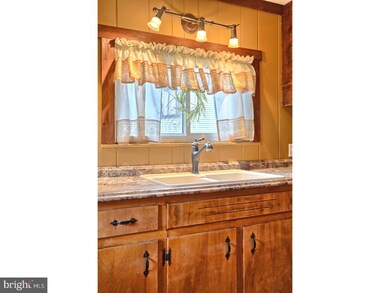 2 St Clair St, Middleport, PA 17953 - photo 5