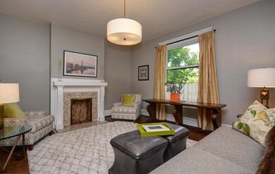 Living Room (2)