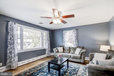 604 N 7th St, Perkasie, PA 18944 - photo 5