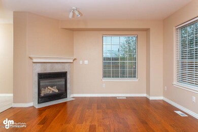 Living Room_0636-SMALL