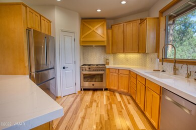Kitchen (2)
