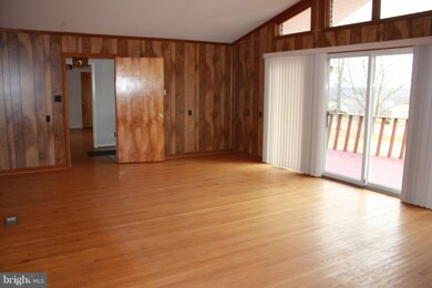 9531 Foxville Rd, Warrenton, VA 20186 - photo 3