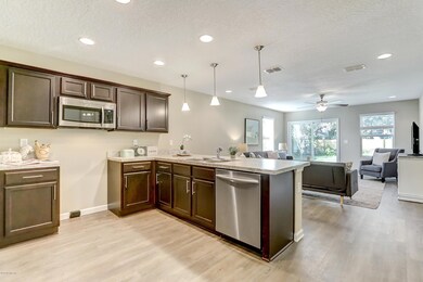 6025 Lynnwood Ave, Jacksonville, FL 32210 - photo 6