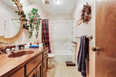 6213 Mullen Rd, Shawnee, KS 66216 - photo 7