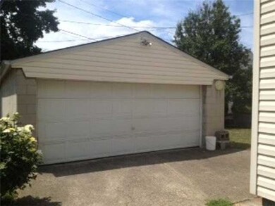 1661 Northridge Rd, Columbus, OH 43224 - photo 4