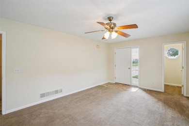 805 NE 4th St, Earlham, IA 50072 - photo 6