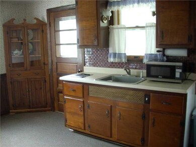 Kitchen. Eat in