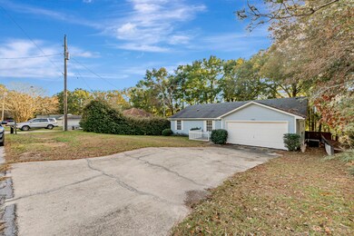 F8_2983_Windsor_Cir_003