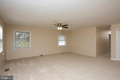 12711 Haskell Ln, Bowie, MD 20716 - photo 4