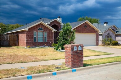 4800 Sapphire Ln, Granbury, TX 76049 - photo 2