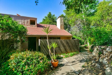 1014 Creekside Way Unit B-002-001-Exteri