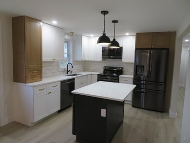 13 Bartholomew St, Lisbon, ME 04250 - photo 6