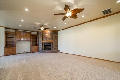 9215 Fendrych Dr, Oklahoma City, OK 73165 - photo 3