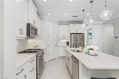 2194 Marquesa Cir, Naples, FL 34112 - photo 4