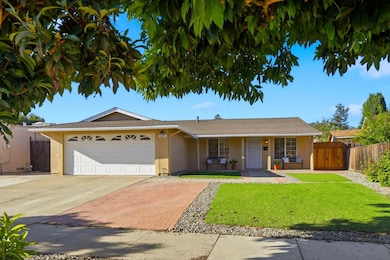 1671 Silvertree Dr, San Jose, CA 95131 - photo 2