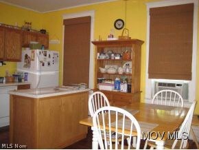 417 Church St, West Union, WV 26456 - photo 6