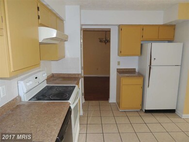 14011 Grumble Jones Ct, Centreville, VA 20121 - photo 2