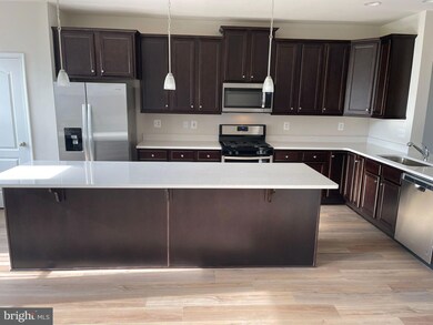 5905 Garden Walk Dr, Frederick, MD 21703 - photo 6