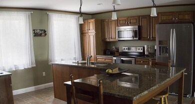 39 Cross Rd, Rochester, MA 02770 - photo 2