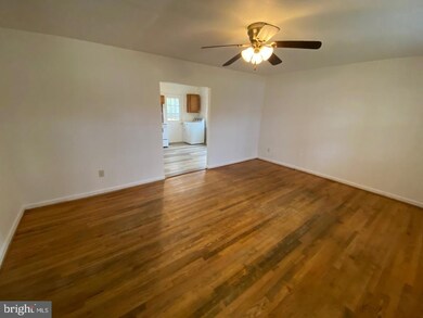 14425 Rock Point Rd, Newburg, MD 20664 - photo 6