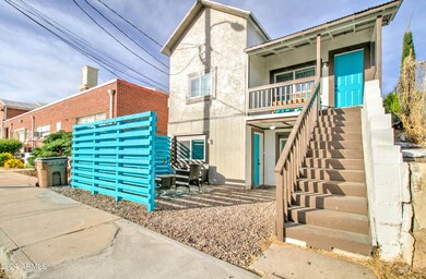 263 S Sutherland St-3
