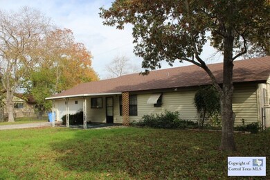 910 Lamar, Seguin, TX 78155 - photo 2