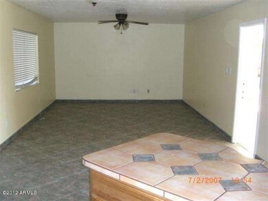 3112 Dahlia Family Room