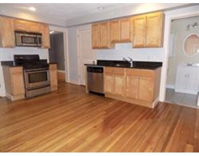 41 Harbor St unit 5, Salem, MA 01970 - photo 4