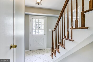 12502 Stem Ln, Bowie, MD 20715 - photo 4