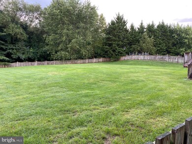 613 Wintergreen Dr, Purcellville, VA 20132 - photo 3