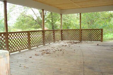 Amazing cover deck with great views to the country back yard