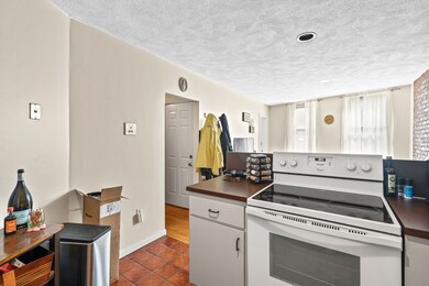 40 Lewis St unit 2, Boston, MA 02113 - photo 2