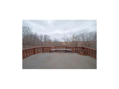 Deck on back! Must see the sunrise!!